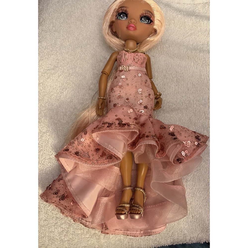 Rainbow High Rainbow Vision Sabrina St Cloud Doll Divas Pink Sequin Dress MGA